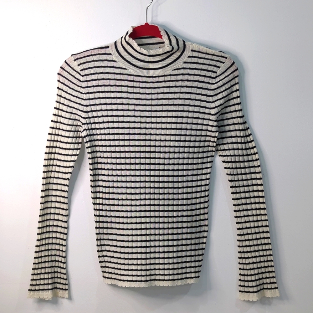 A COCOGIO sweater